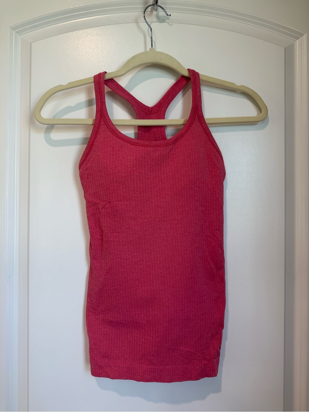 Lululemon Women's Pink Ribbed Racerback Tank Top 2
